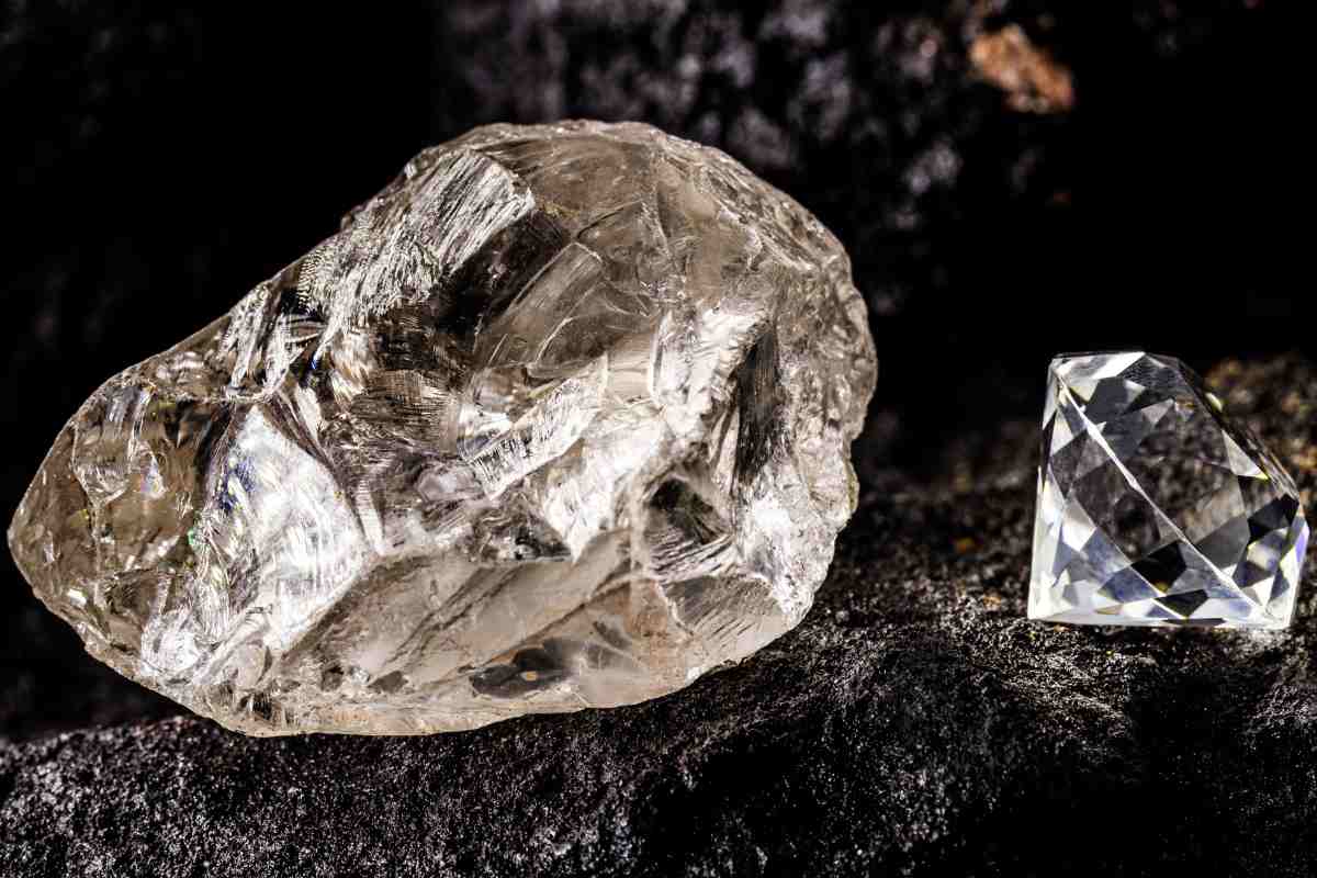 How Conflict-Free Natural Diamonds Compare to Lab-Grown
