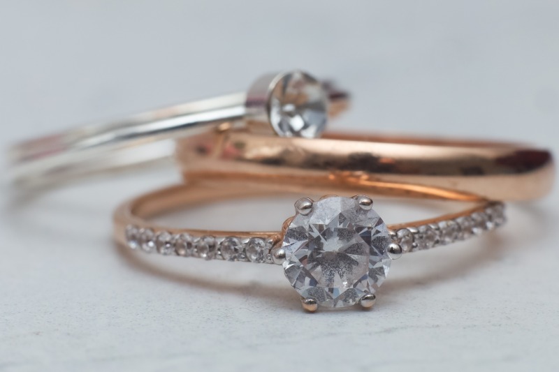 Mixing Metals: Styling Your Engagement Ring with Different Bands
